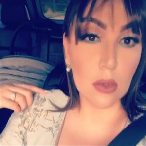 Meet your Posher, Fabiola